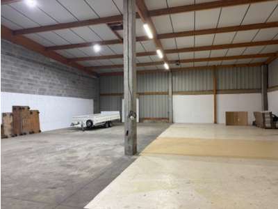 Location Locaux d'activités - Entrepôts à Sonnay