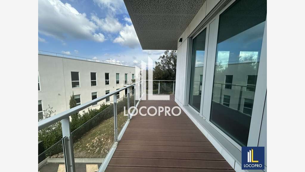 A louer bureaux 915m² à Sophia-Antipolis