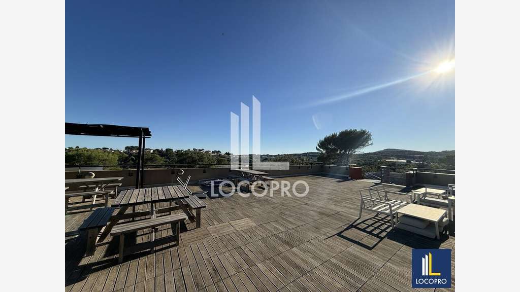 A louer bureaux 257m² entrée de Sophia Antipolis