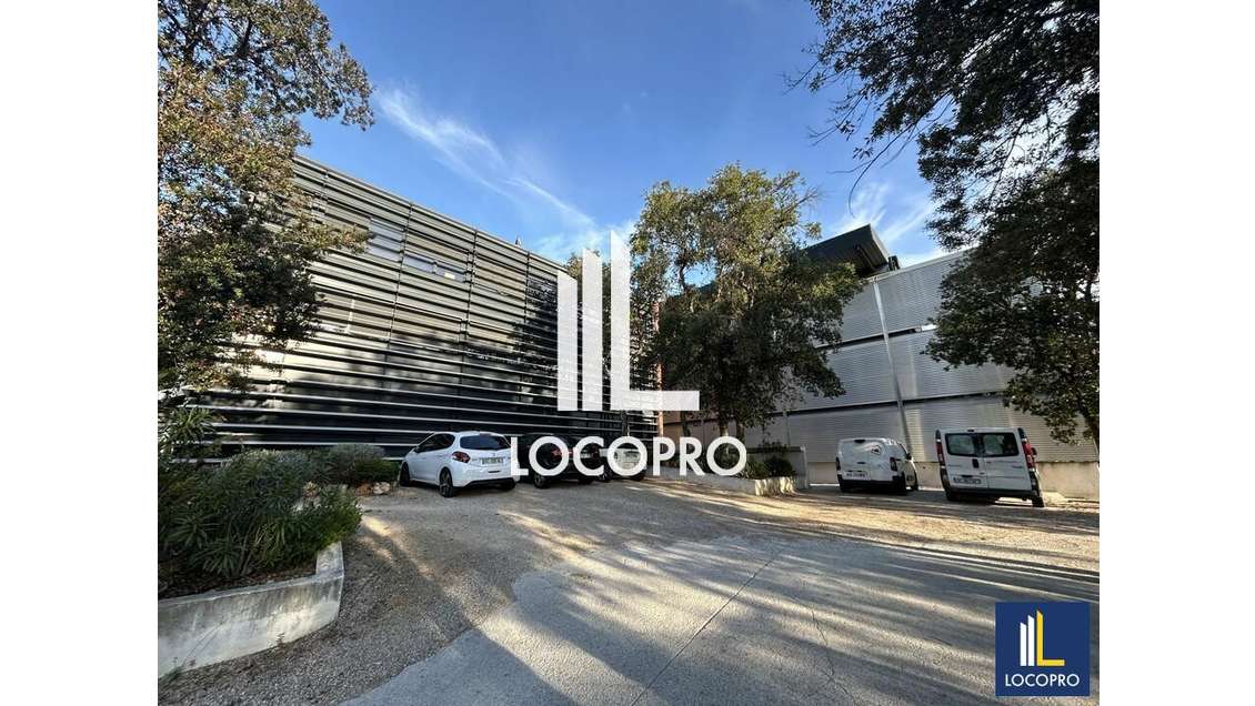 A louer bureaux 257m² entrée de Sophia Antipolis