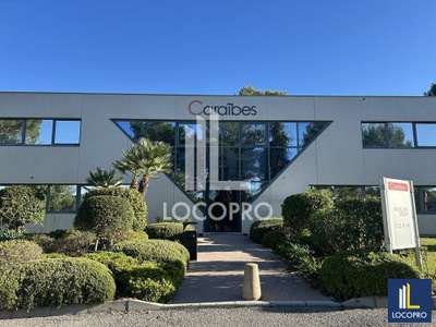 A louer bureaux rénovés 428m² à Sophia-Antipolis