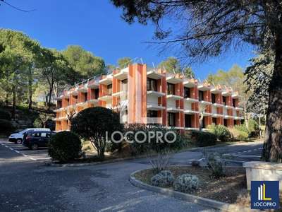 Bureaux 194m² à louer à Sophia-Antipolis