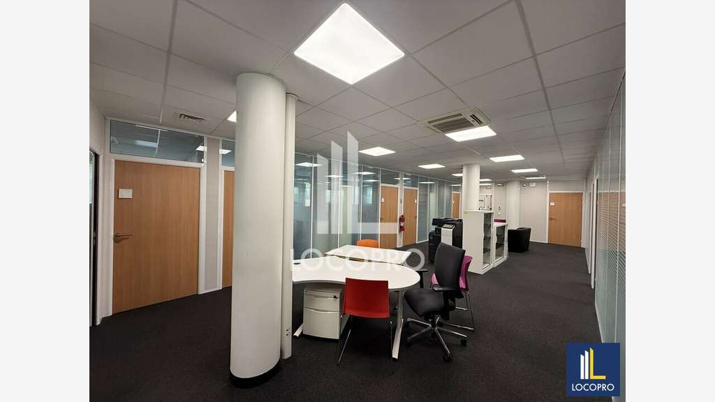 A louer bureaux 283m² Sophia Antipolis Rte Dolines