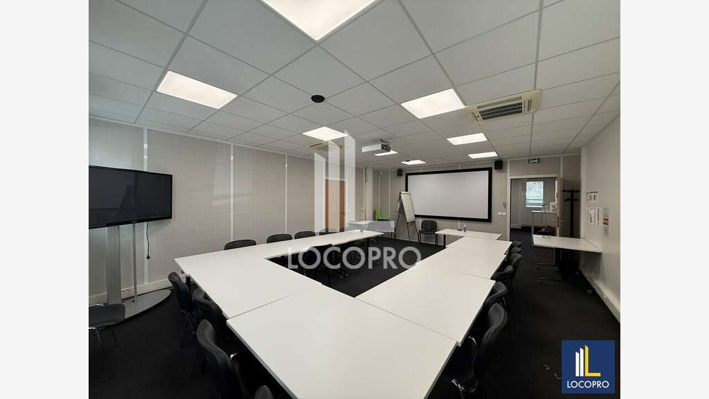 A louer bureaux 283m² Sophia Antipolis Rte Dolines