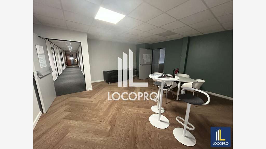 Location bureau 86m² Sophia-Antipolis Pl. Bermond