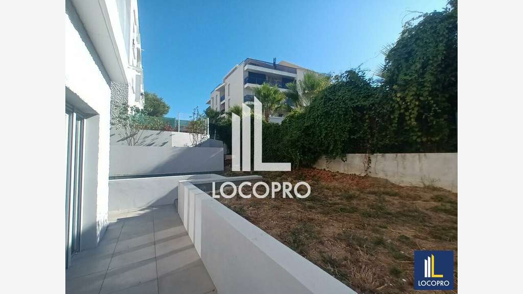 Location bureaux 240m² RDC à Antibes