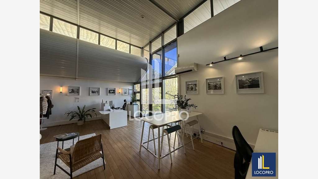 A louer bureaux professionnels à Sophia Antipolis