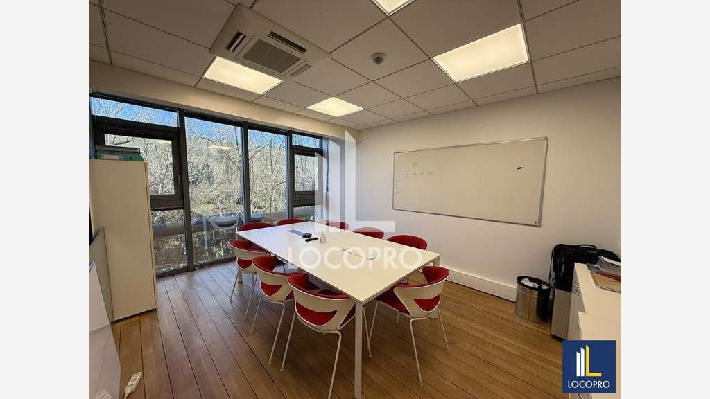 A louer bureaux professionnels à Sophia Antipolis