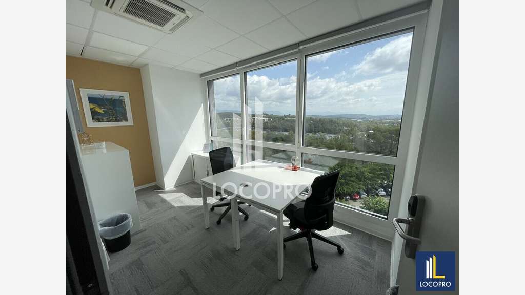 Location bureaux à partir 229m² à Sophia Antipolis