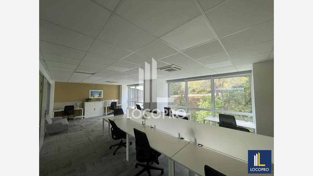 Location bureaux à partir 229m² à Sophia Antipolis
