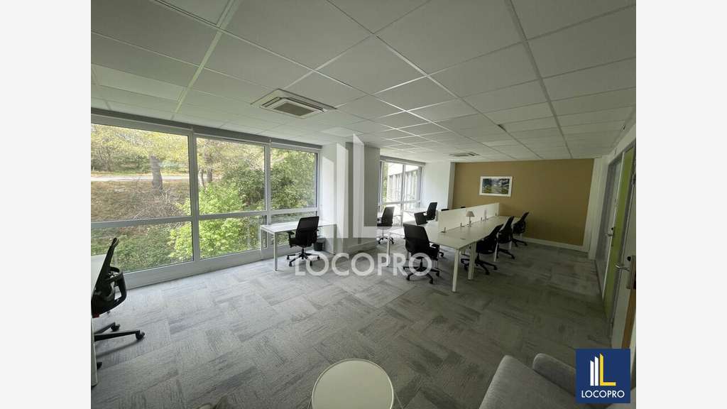 Location bureaux à partir 229m² à Sophia Antipolis