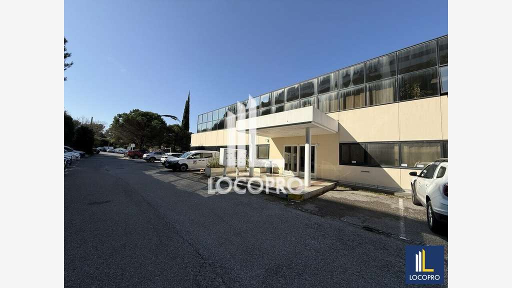 A louer bureaux 119m² RDC Sophia-Antipolis