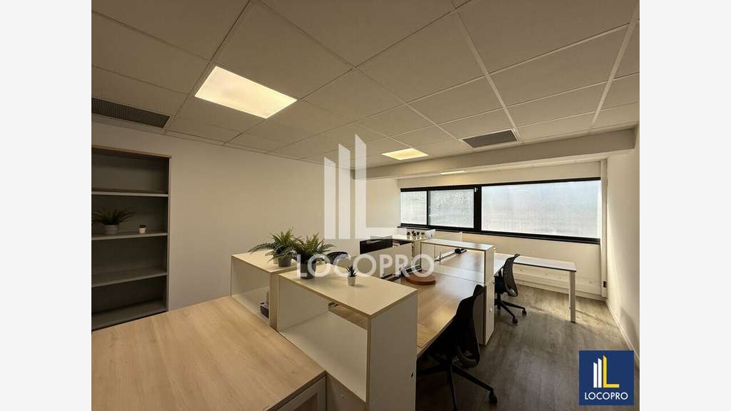 A louer bureaux 119m² RDC Sophia-Antipolis