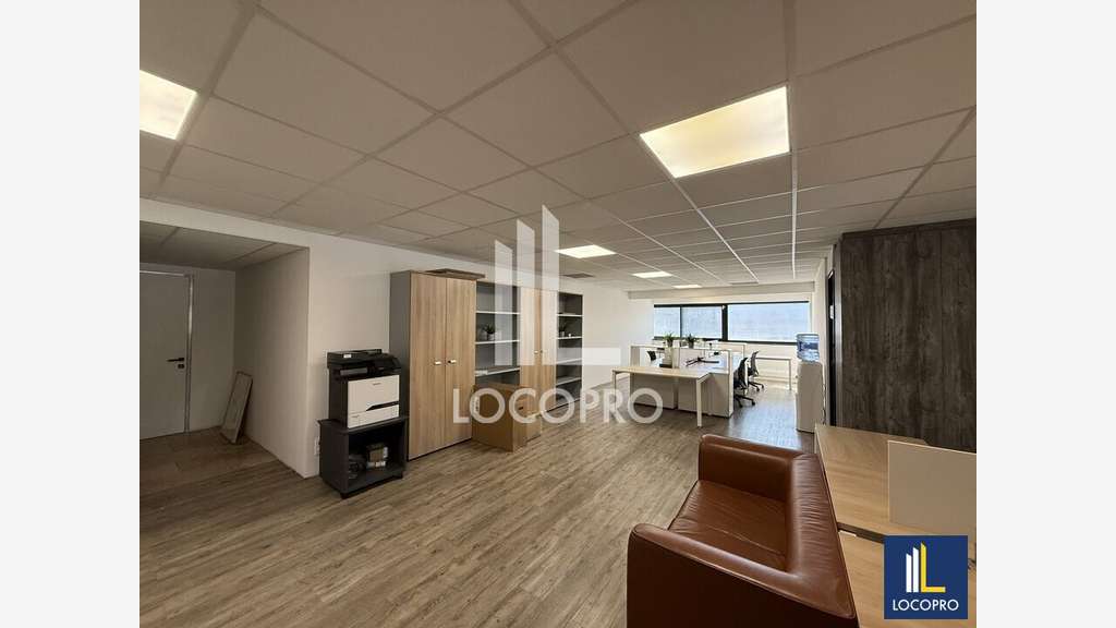 A louer bureaux 119m² RDC Sophia-Antipolis