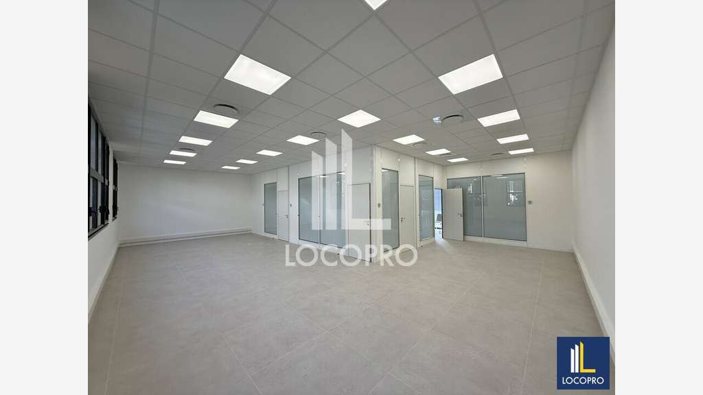 Loue bureaux 120m² empl strat à Sophia Antipolis