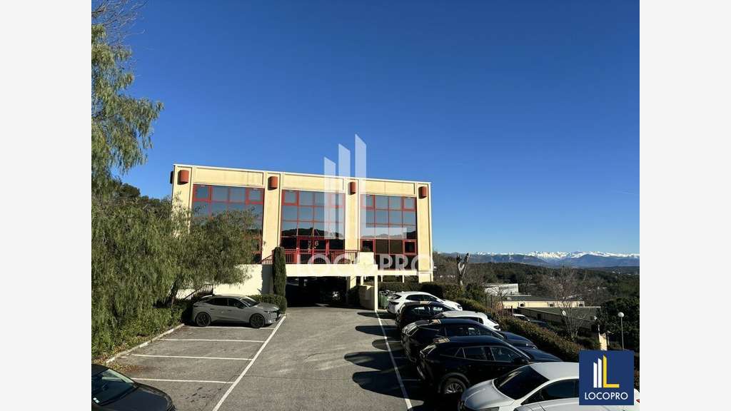 Location bureaux 214m² à Sophia Antipolis accés A8