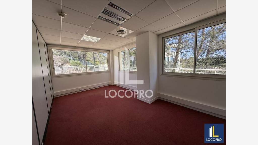 Location bureau 29m² RDC bâtiment Ecopolis 5 L