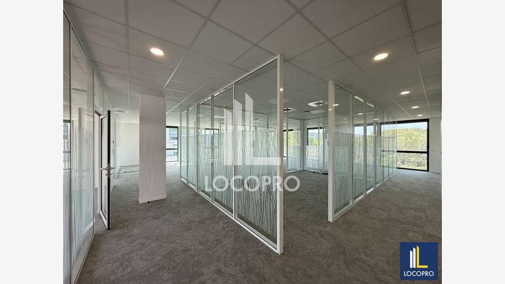 Plateau de bureaux neufs 347m² proche golf de Biot