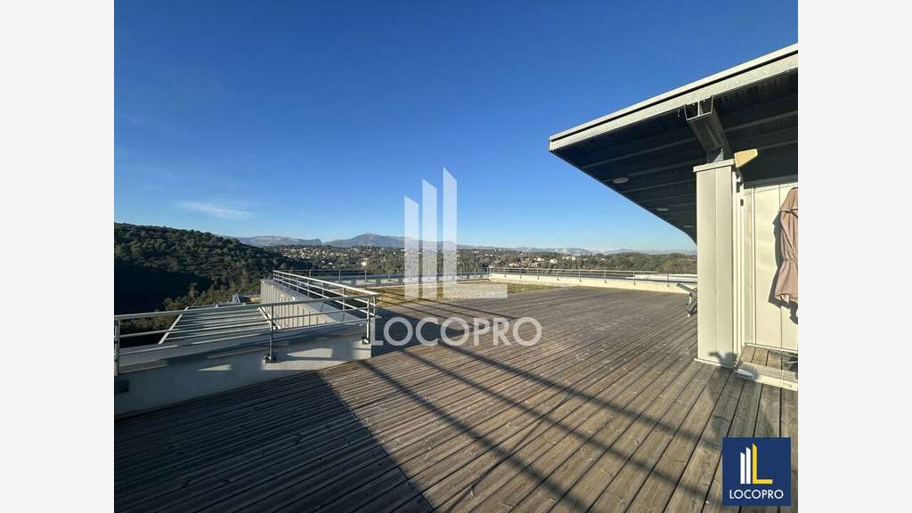 Plateau de bureaux neufs 347m² proche golf de Biot