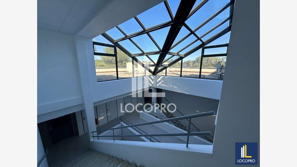 A louer bureau 73m² RDC à Sophia Antipolis