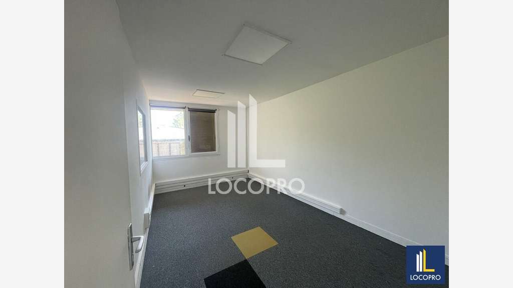 A louer bureaux 134m² à Sophia Antipolis