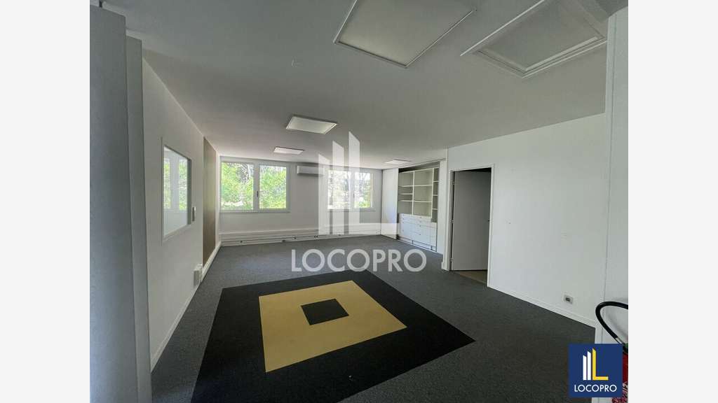 A louer bureaux 134m² à Sophia Antipolis