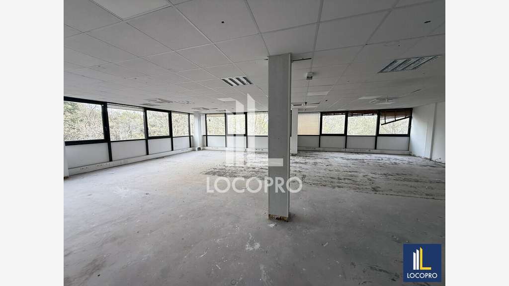 A louer plateau 154m² R+1 à Sophia Antipolis