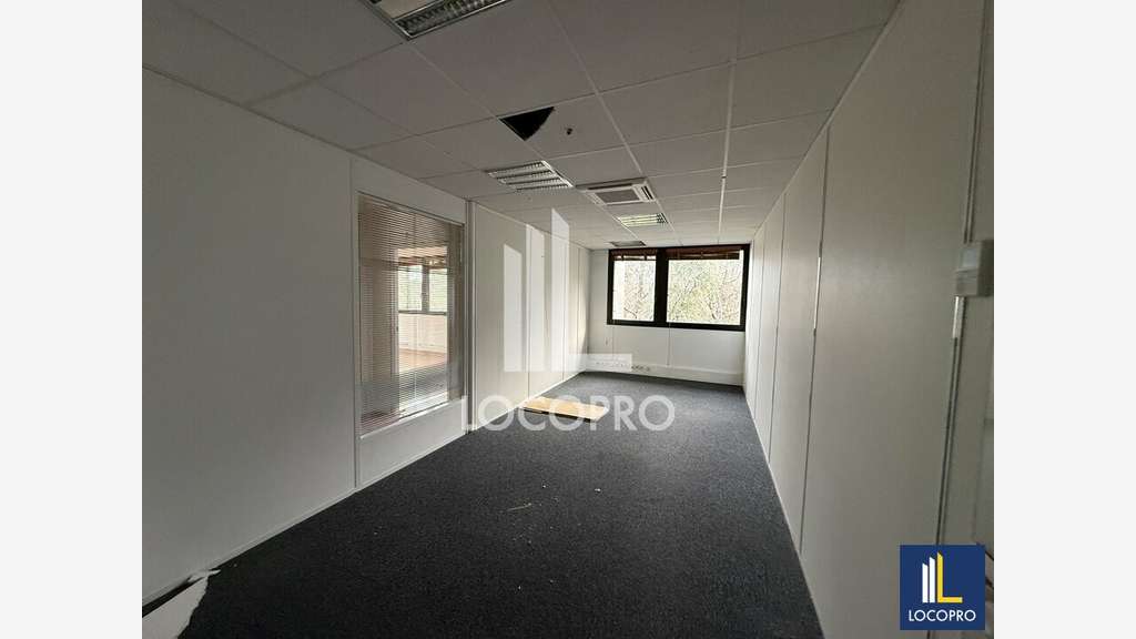 A louer plateau 154m² R+1 à Sophia Antipolis
