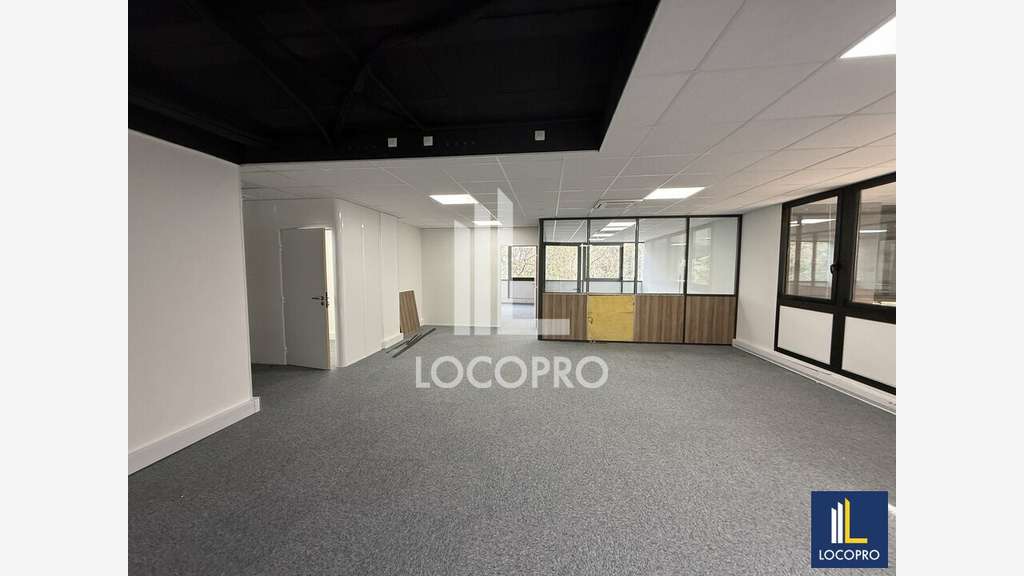 A louer bureaux 130m² RDC à Sophia Antipolis