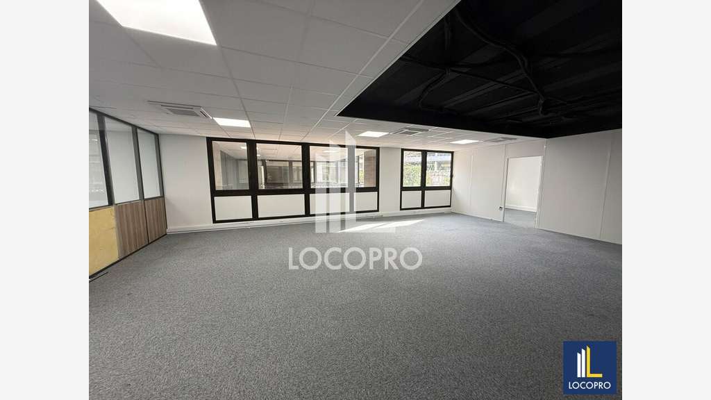 A louer bureaux 130m² RDC à Sophia Antipolis