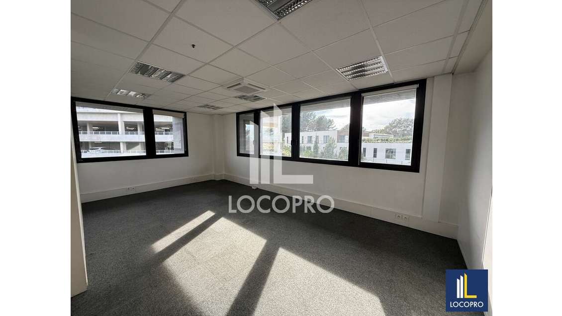 A louer espace de 232m² R+2 à Sophia Antipolis