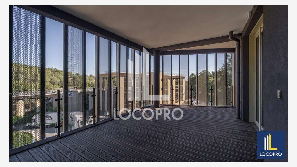 Loue bureaux neufs de 302m² à Sophia Antipolis