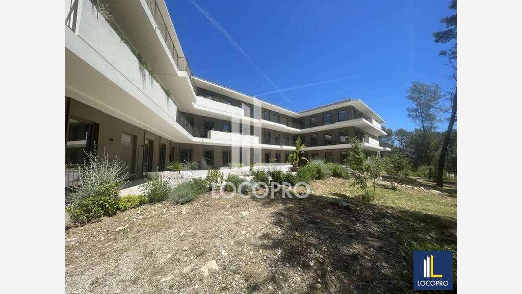 Location bureaux neuf 218m² à Sophia Antipolis