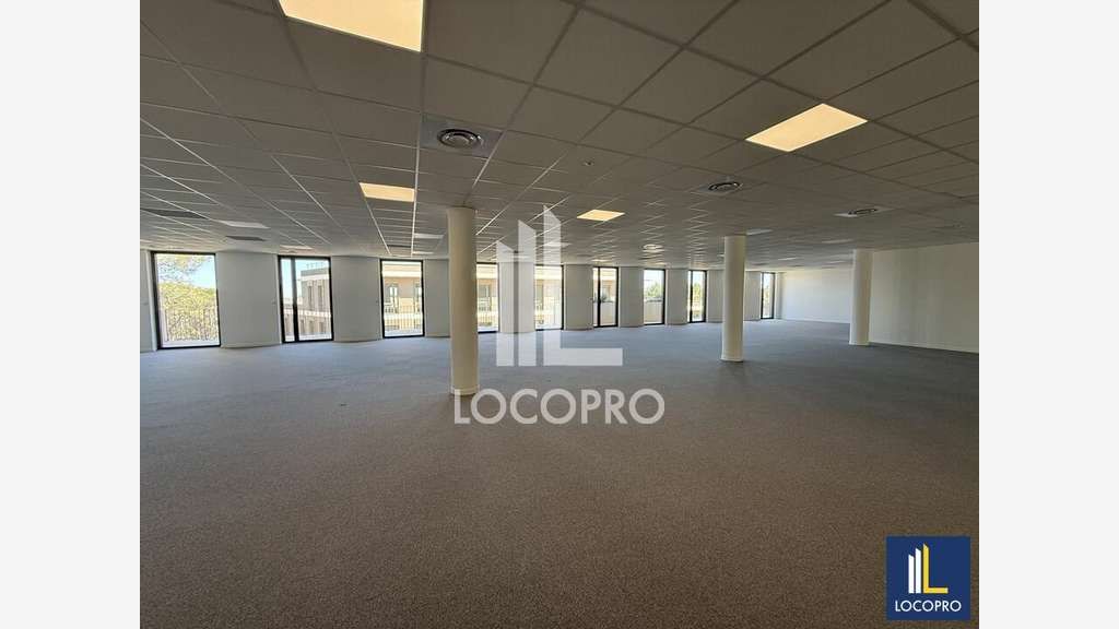 A louer lot de 874,4 m² à Sophia-Antipolis