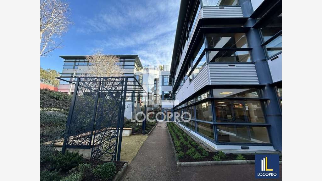 Loue bureaux d'exception 249m² à Sophia-Antipolis
