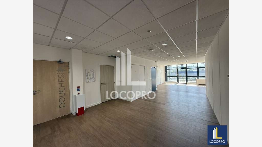 Loue bureaux d'exception 249m² à Sophia-Antipolis
