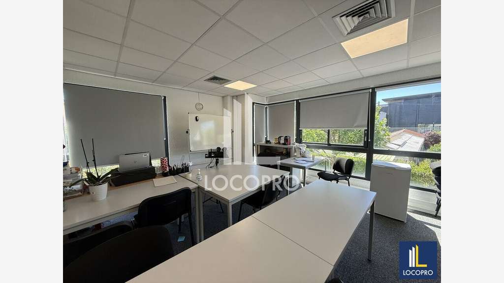 A louer bureaux à partir de 116m² Sophia-Antipolis