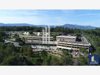 Loue bureaux 335m² au 1er étage Sophia Antipolis