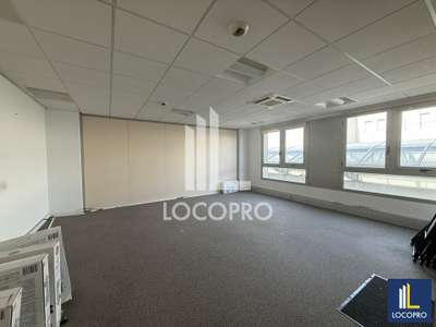 A louer bureaux de 39m² en R+2 à Sophia-Antipolis