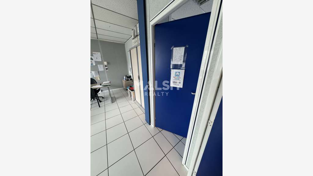 Bureaux et petit stockage à louer à Sorbiers