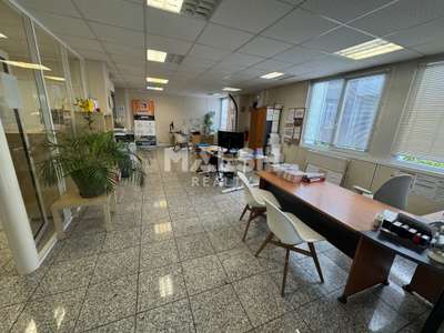 Bureaux et petit stockage à louer à Sorbiers