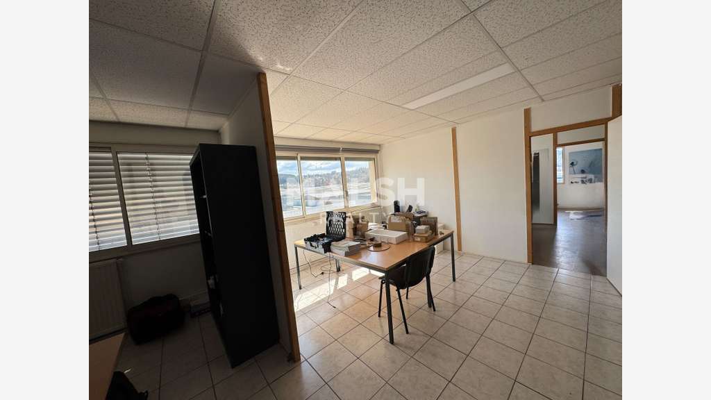 Bureaux à louer 67m² à Sorbiers 