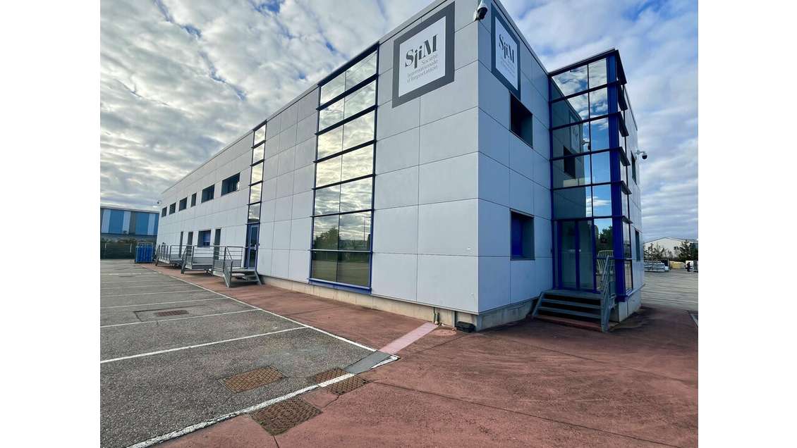Bureaux 282m² R+1 à louer à Sorgues 
