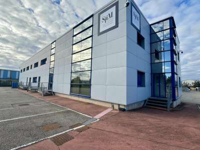 Bureaux 282m² R+1 à louer à Sorgues 