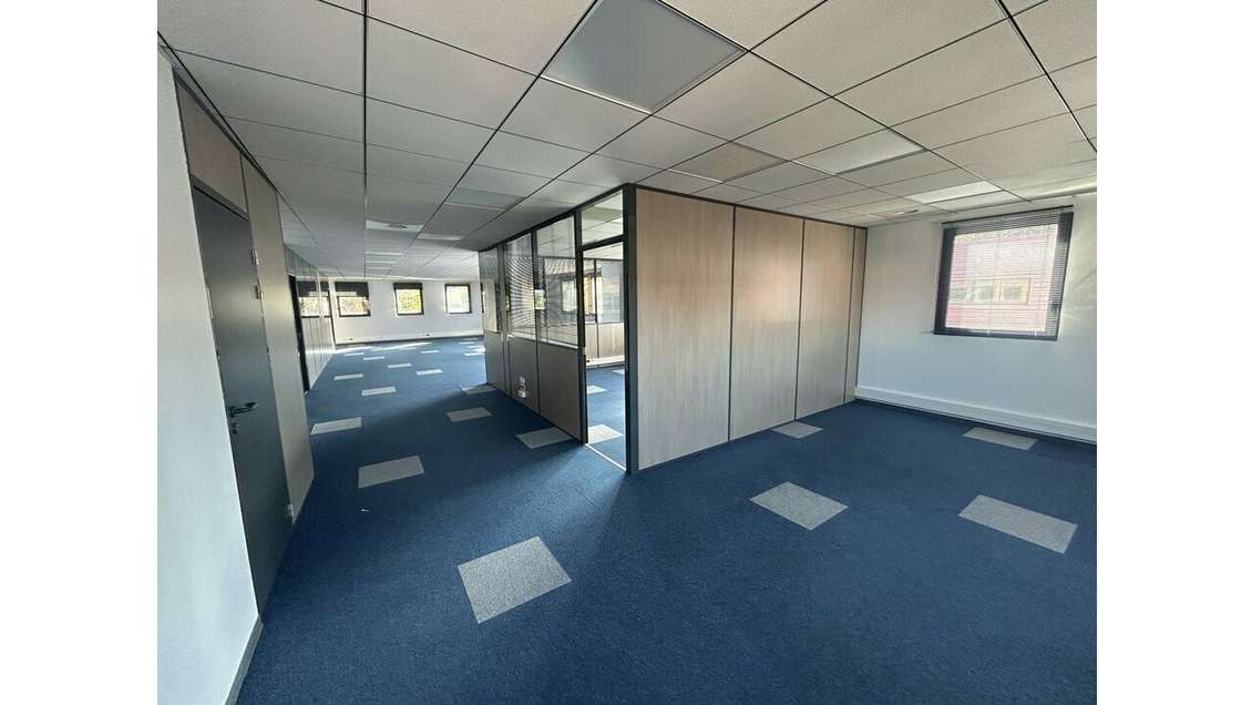 A louer bureau 182m² R+1  ZA Saint-Anne à Sorgues