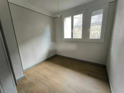 A louer bureaux spacieux 81m² à Brive-la-Gaillarde