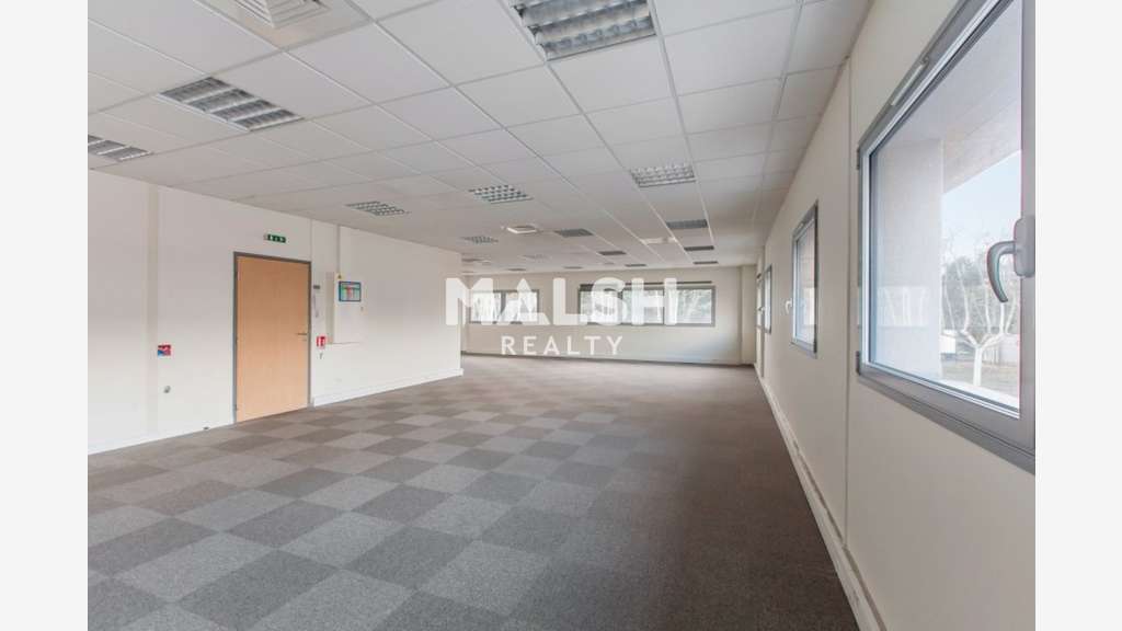 Bureaux à louer 3982m² divisibles à St Priest