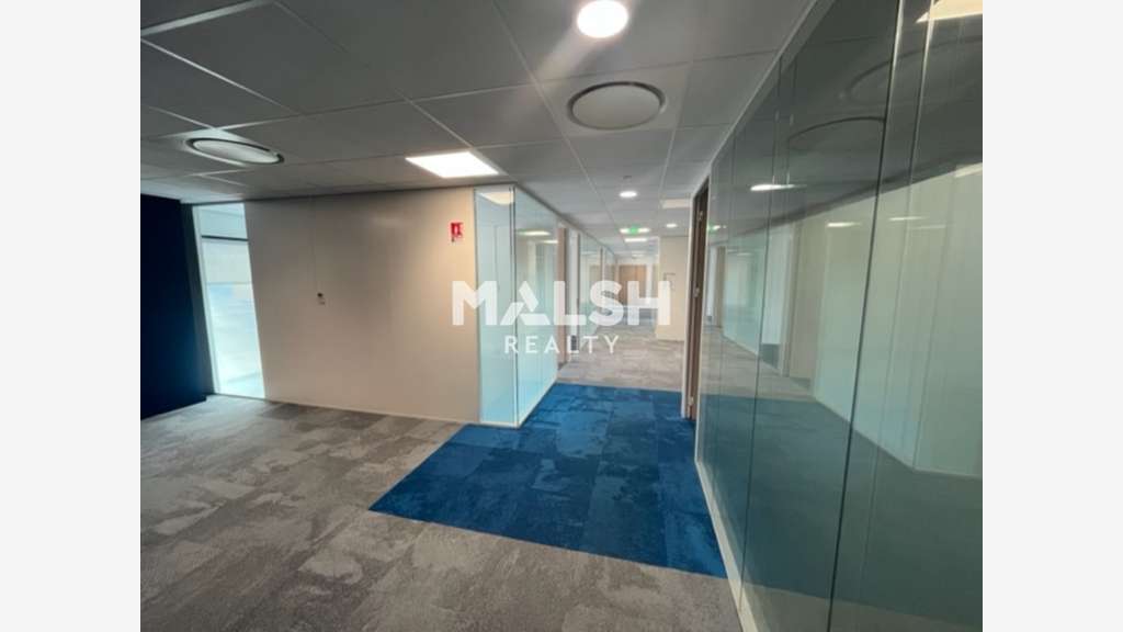 Bureaux à louer 3982m² divisibles à St Priest