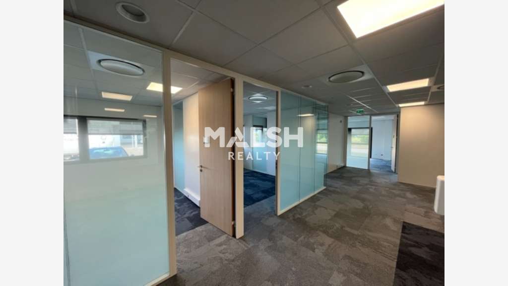 Bureaux à louer 3982m² divisibles à St Priest