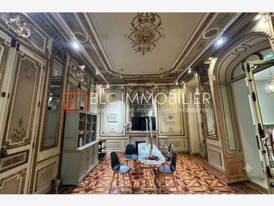 Bureaux standing 250m² à louer Marseille 13006